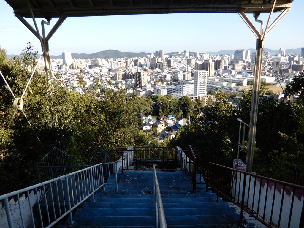 「京山遊歩道」と「岡山スカイガーデン」ロープウェイ山頂駅－2020年10月訪問