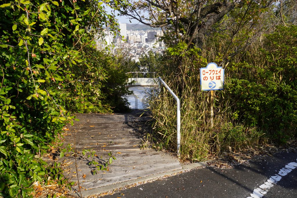 「京山ソーラー・グリーン・パーク」と展望デッキを現地レポ－2023年3月訪問