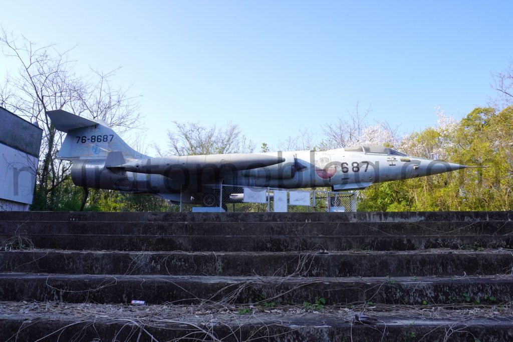 「岡山スカイガーデン」京山山頂の戦闘機を現地レポ-2023年3月訪問