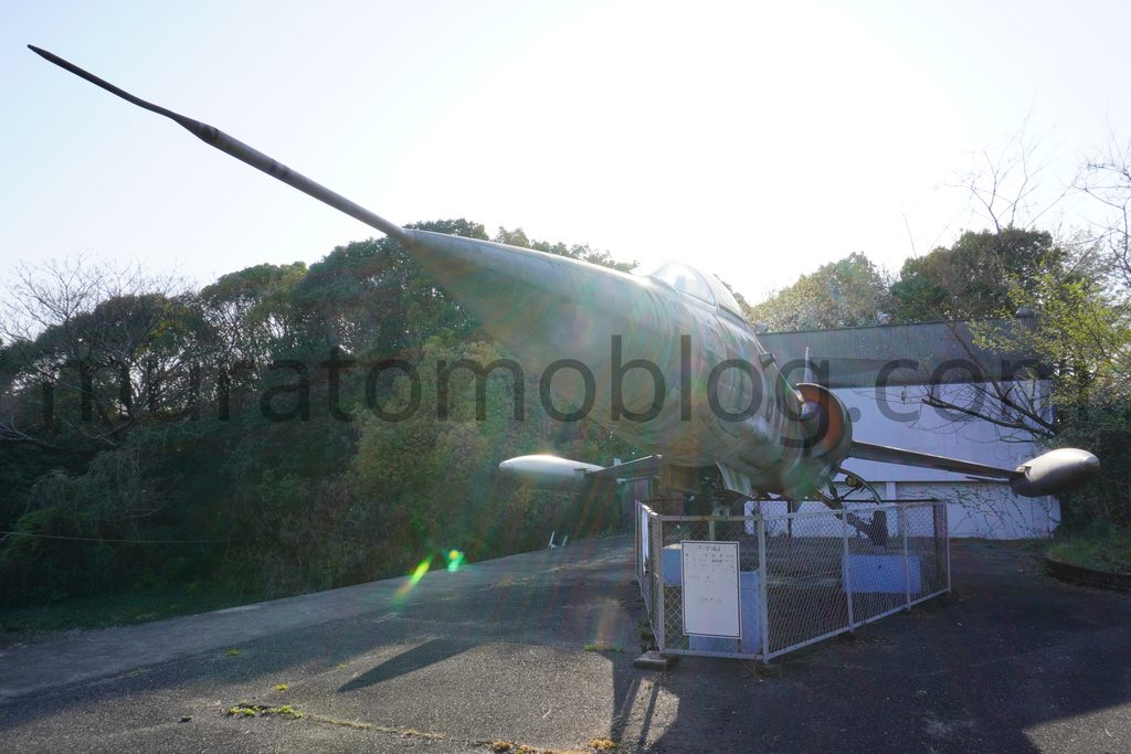 「岡山スカイガーデン」京山山頂の戦闘機を現地レポ-2023年3月訪問