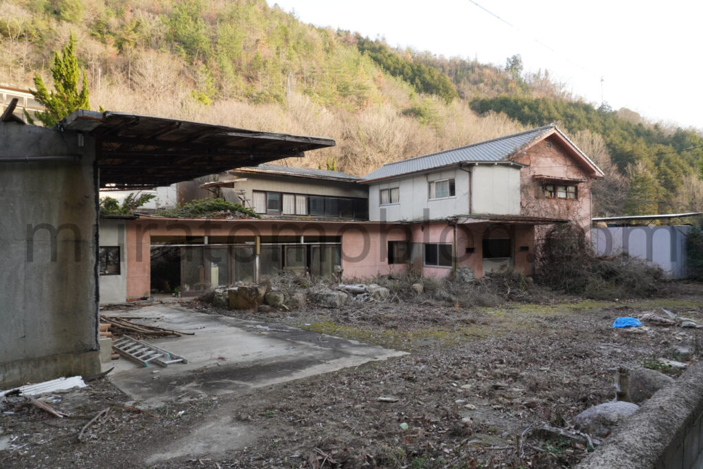 【広島県福山市】廃墟化した温泉街－本郷温泉を現地レポ－2024年1月訪問