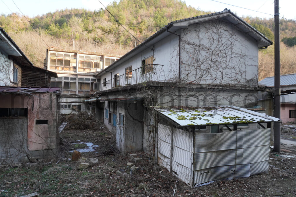 【広島県福山市】廃墟化した温泉街－本郷温泉を現地レポ－2024年1月訪問