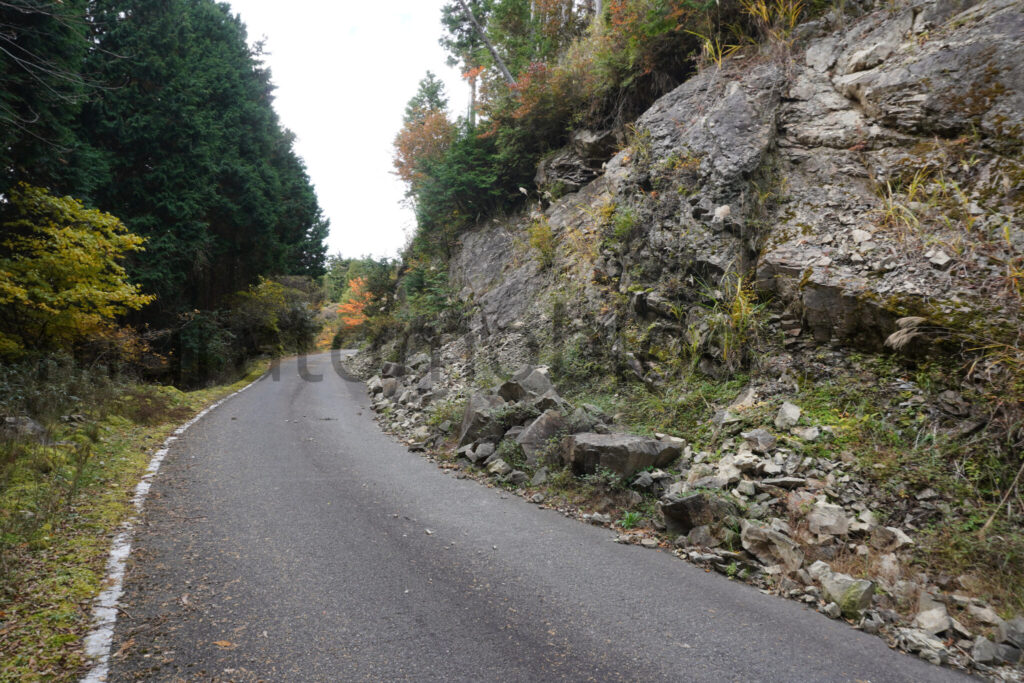 【高知県香美市】「松尾無線中継所(有沢無線中継所)」 行き方と現地レポ-2025年11月訪問
