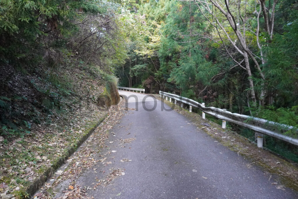 【高知県香美市】「松尾無線中継所(有沢無線中継所)」 行き方と現地レポ-2025年11月訪問