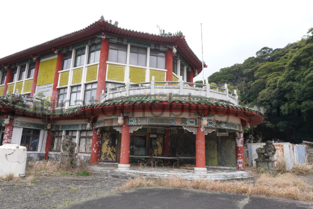 【高知県土佐清水市】「土佐足摺サンゴ博物館（竜宮城）」廃墟の現地レポ－2025年3月訪問