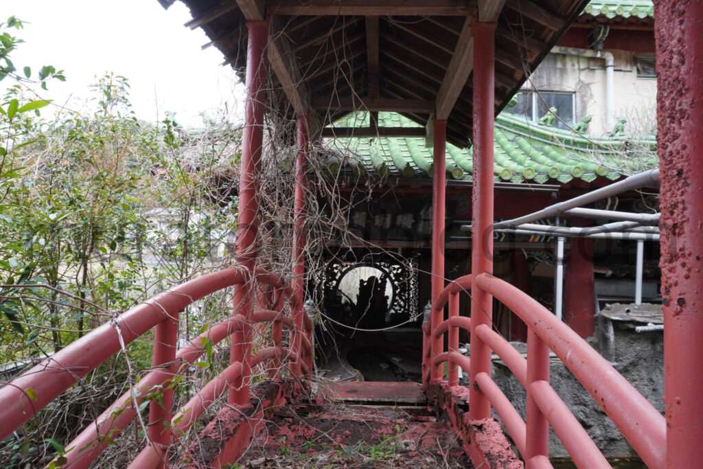 【高知県土佐清水市】「土佐足摺サンゴ博物館（竜宮城）」廃墟の現地レポ－2025年3月訪問