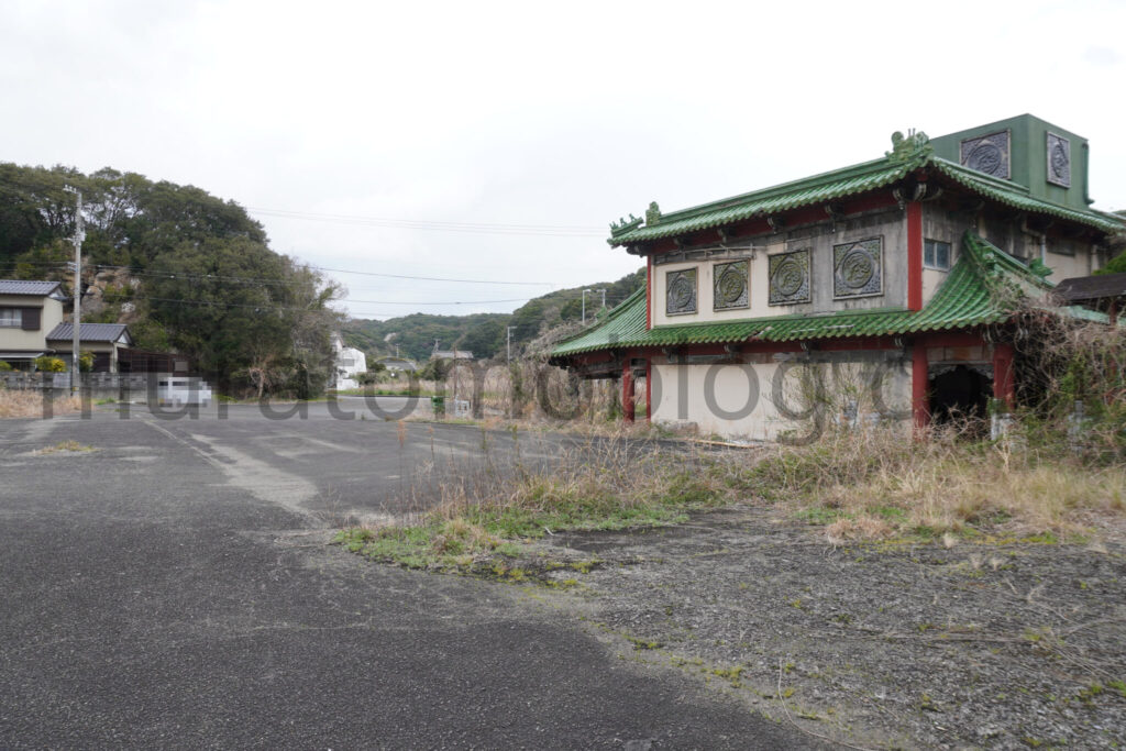 【高知県土佐清水市】「土佐足摺サンゴ博物館（竜宮城）」廃墟の現地レポ－2025年3月訪問
