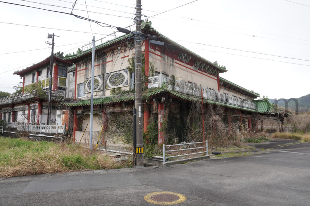 【高知県土佐清水市】「土佐足摺サンゴ博物館（竜宮城）」廃墟の現地レポ－2025年3月訪問