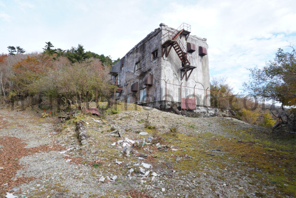 【高知県香美市】「松尾無線中継所(有沢無線中継所)」 行き方と現地レポ-2025年11月訪問